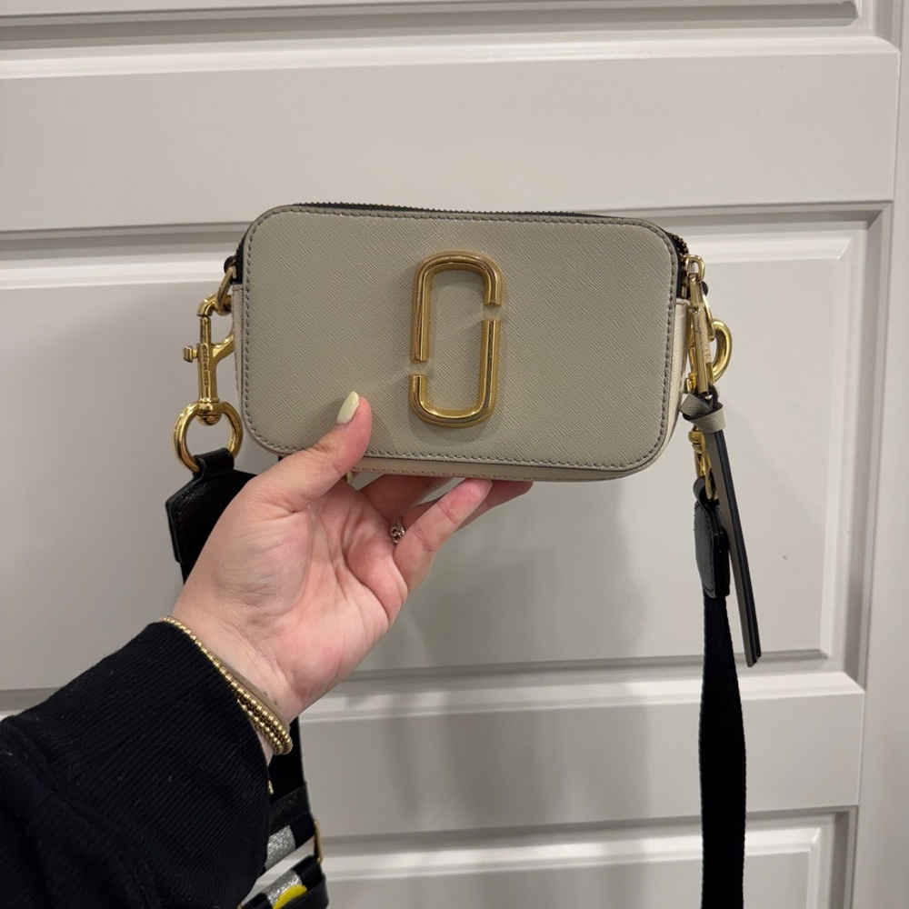 Marc Jacobs Beige Snapshot Bag